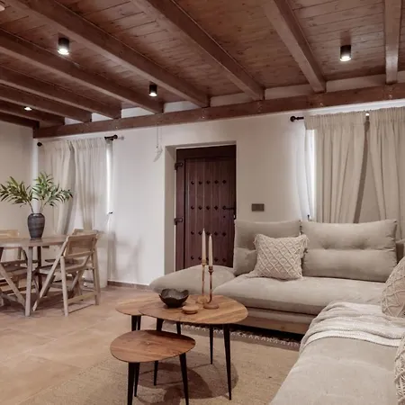 Frontale - Restored With Pool Perfect For 6 Nestled Next To A Traditional Olive Mill And Local Farms Offering Authentic Hospitality And Organic Delights By Mana Gers Tatil Evi Kallithea (Zakynthos)