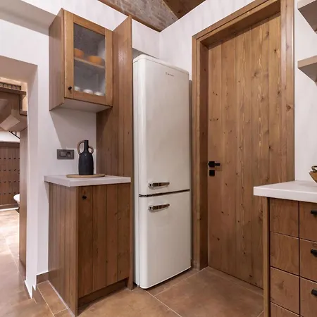 Frontale - Restored With Pool Perfect For 6 Nestled Next To A Traditional Olive Mill And Local Farms Offering Authentic Hospitality And Organic Delights By Mana Gers Tatil Evi