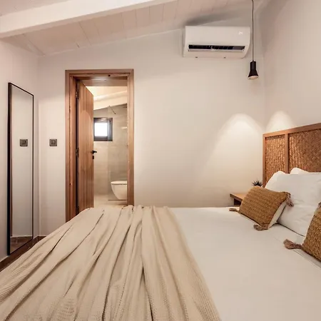 Frontale - Restored With Pool Perfect For 6 Nestled Next To A Traditional Olive Mill And Local Farms Offering Authentic Hospitality And Organic Delights By Mana Gers Kallithea (Zakynthos)