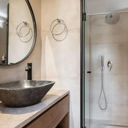 Frontale - Restored With Pool Perfect For 6 Nestled Next To A Traditional Olive Mill And Local Farms Offering Authentic Hospitality And Organic Delights By Mana Gers بيت للعطل Kallithea (Zakynthos)