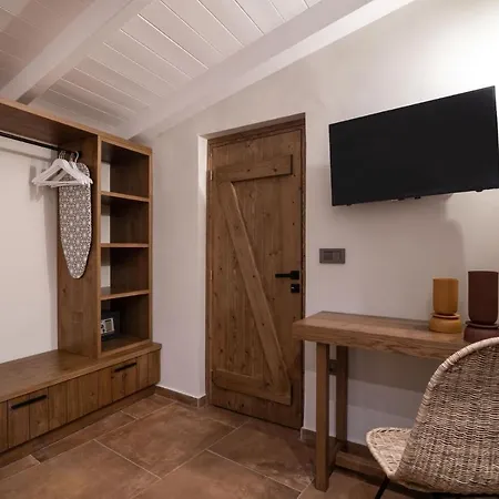 Frontale - Restored With Pool Perfect For 6 Nestled Next To A Traditional Olive Mill And Local Farms Offering Authentic Hospitality And Organic Delights By Mana Gers *