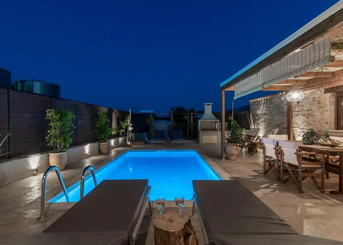 Σπίτι διακοπών Frontale - Restored With Pool Perfect For 6 Nestled Next To A Traditional Olive Mill And Local Farms Offering Authentic Hospitality And Organic Delights By Mana Gers