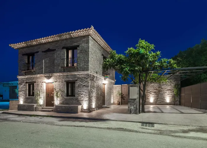 Σπίτι διακοπών Frontale - Restored With Pool Perfect For 6 Nestled Next To A Traditional Olive Mill And Local Farms Offering Authentic Hospitality And Organic Delights By Mana Gers *