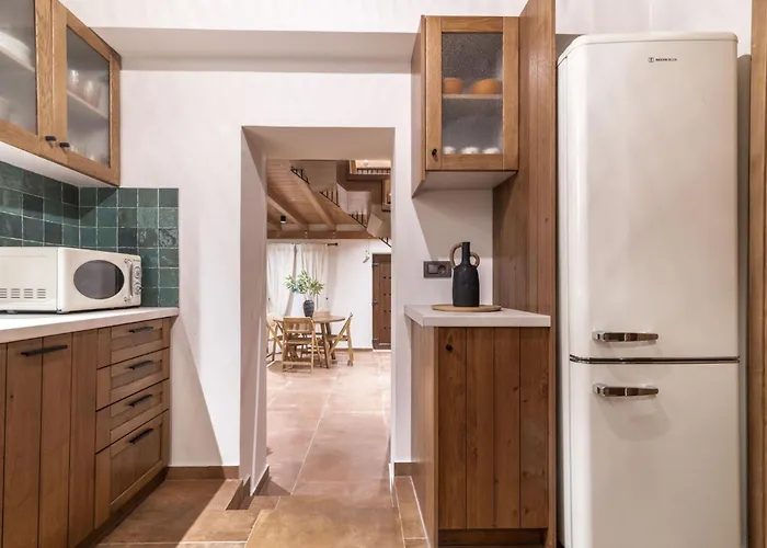 Σπίτι διακοπών Frontale - Restored With Pool Perfect For 6 Nestled Next To A Traditional Olive Mill And Local Farms Offering Authentic Hospitality And Organic Delights By Mana Gers Καλλιθέα