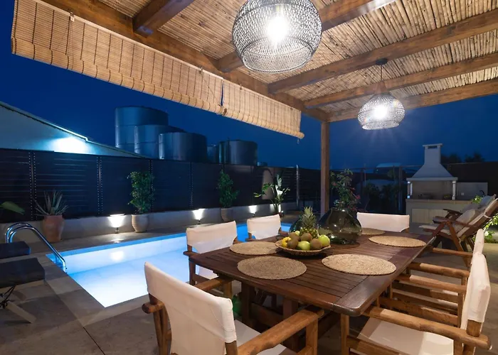 Σπίτι διακοπών Frontale - Restored With Pool Perfect For 6 Nestled Next To A Traditional Olive Mill And Local Farms Offering Authentic Hospitality And Organic Delights By Mana Gers