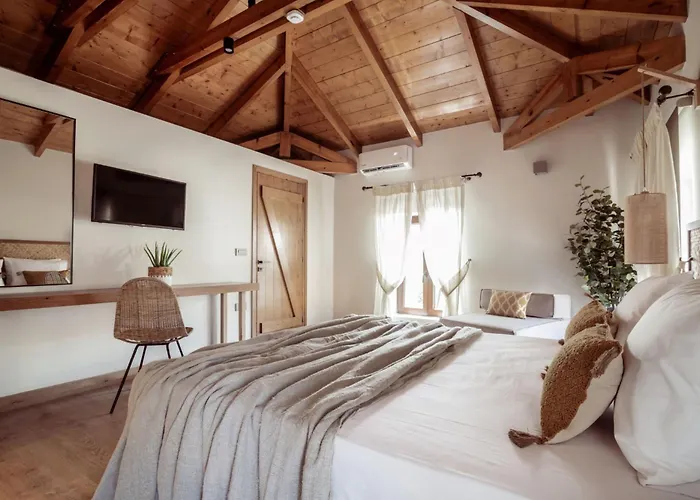 Frontale - Restored With Pool Perfect For 6 Nestled Next To A Traditional Olive Mill And Local Farms Offering Authentic Hospitality And Organic Delights By Mana Gers Σπίτι διακοπών *