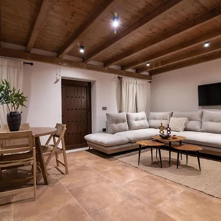 Frontale - Restored With Pool Perfect For 6 Nestled Next To A Traditional Olive Mill And Local Farms Offering Authentic Hospitality And Organic Delights By Mana Gers 펜션 *